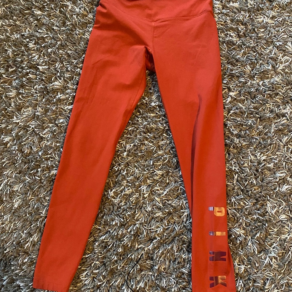 VS Pink leggings never worn